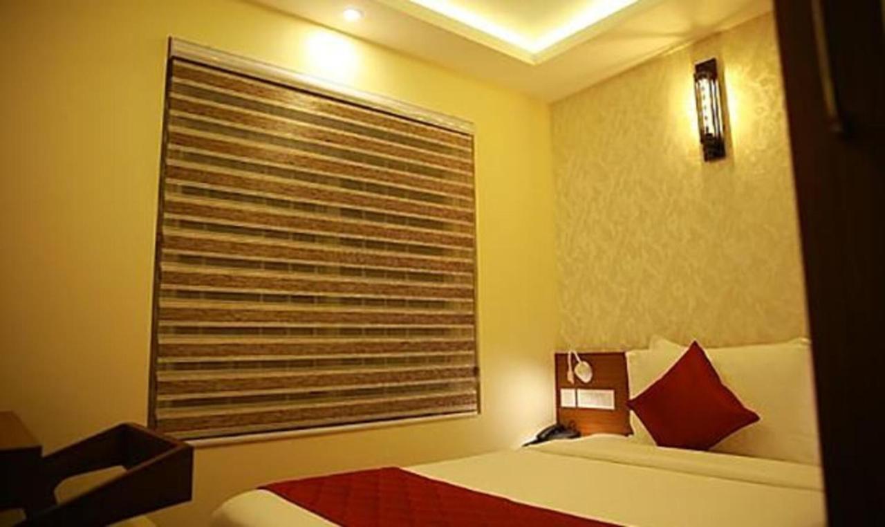 Fabhotel Prime D Chandlier Kochi Dış mekan fotoğraf