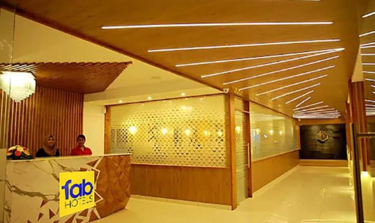 Fabhotel Prime D Chandlier Kochi Dış mekan fotoğraf