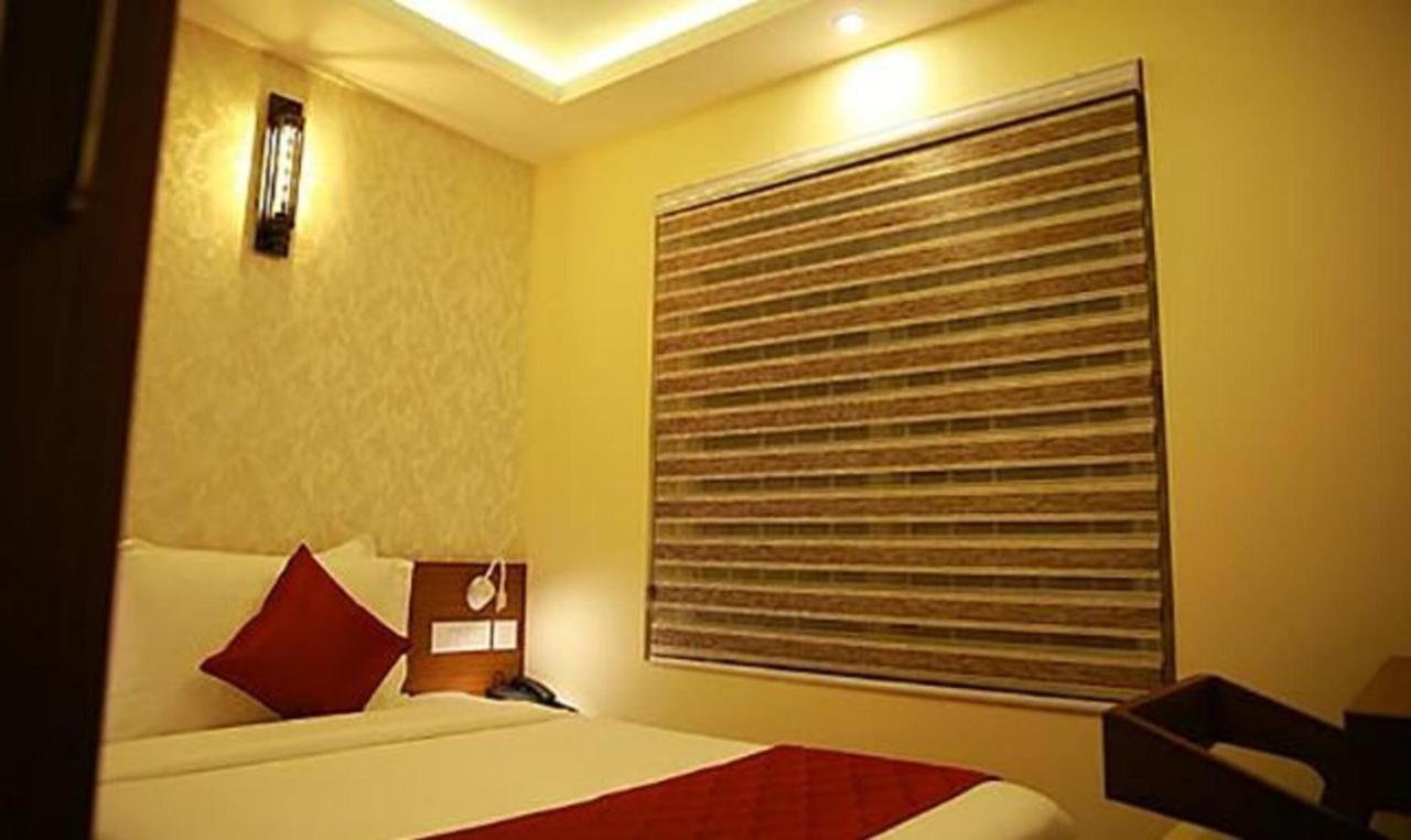 Fabhotel Prime D Chandlier Kochi Dış mekan fotoğraf